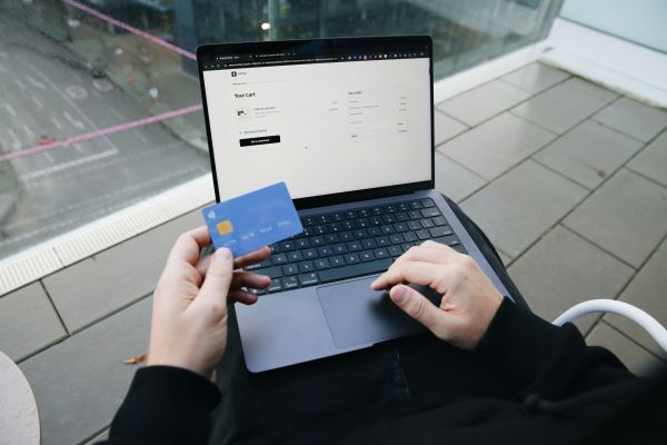 Top banques en ligne en 2025 : sélectionnez votre meilleur choix